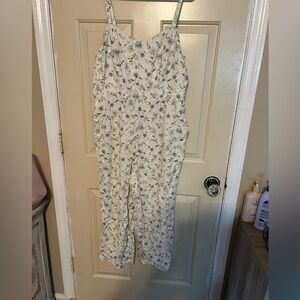 Old Navy Floral jumpsuit XL